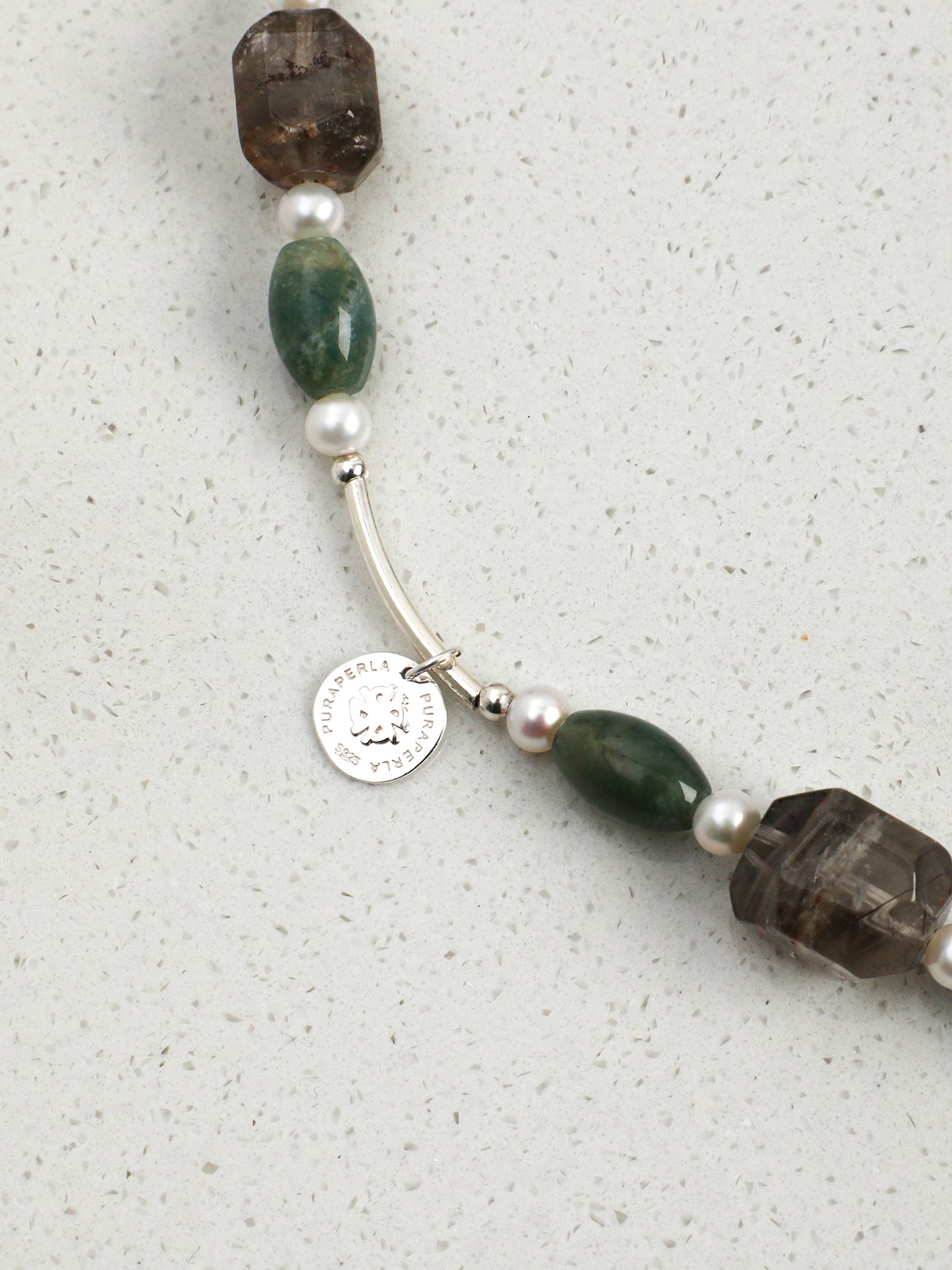 SENLORE Thousand-layer Phantom Free-form Necklace – Lifestyle Shot