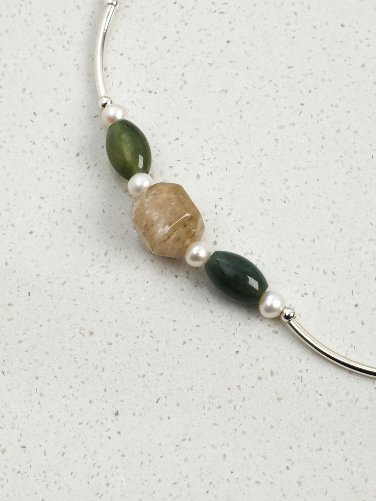 SENLORE Thousand-layer Phantom Free-form Necklace – Lifestyle Shot