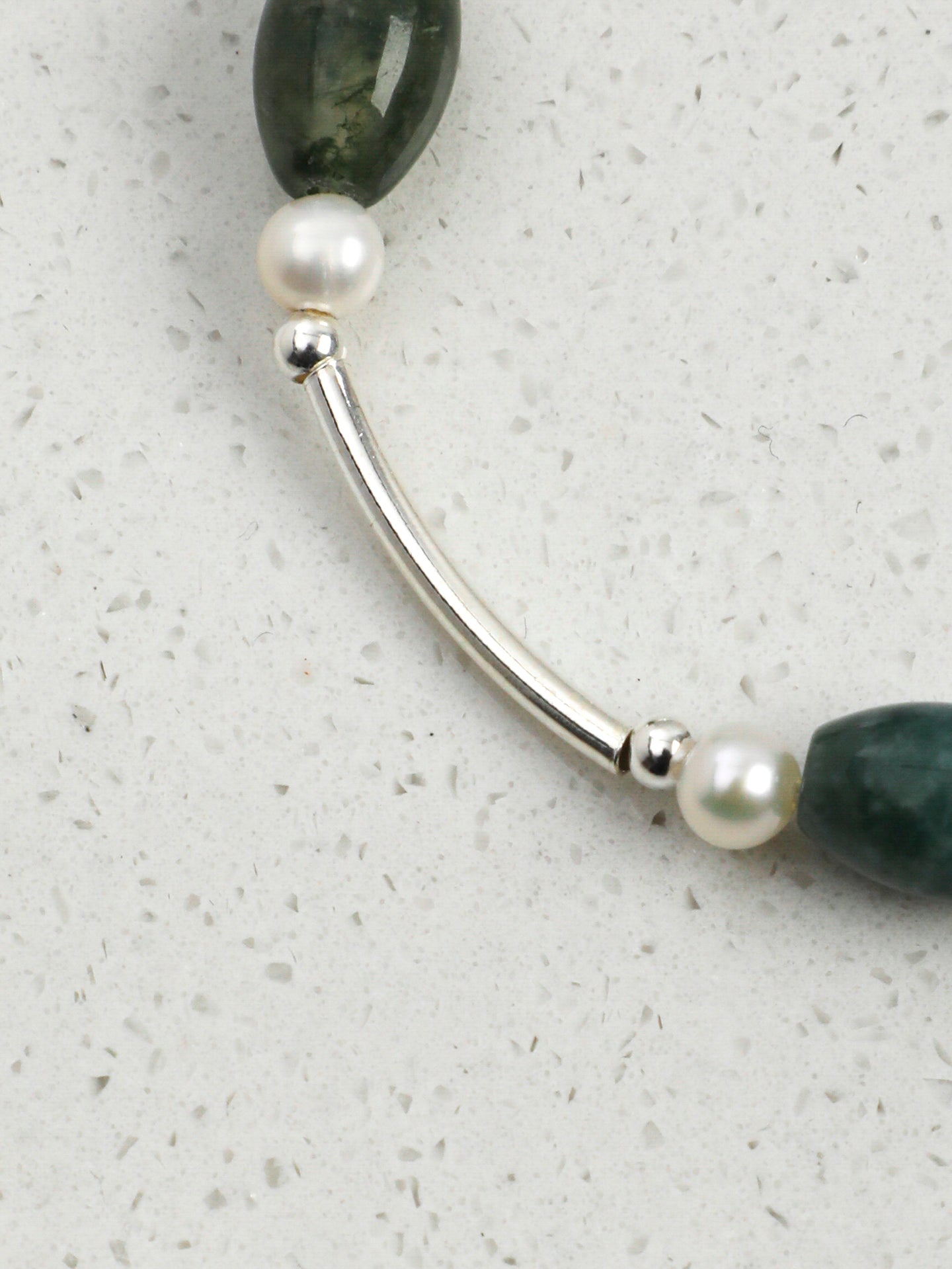 SENLORE Green Crystal Silver Ring Bracelet – Lifestyle Shot