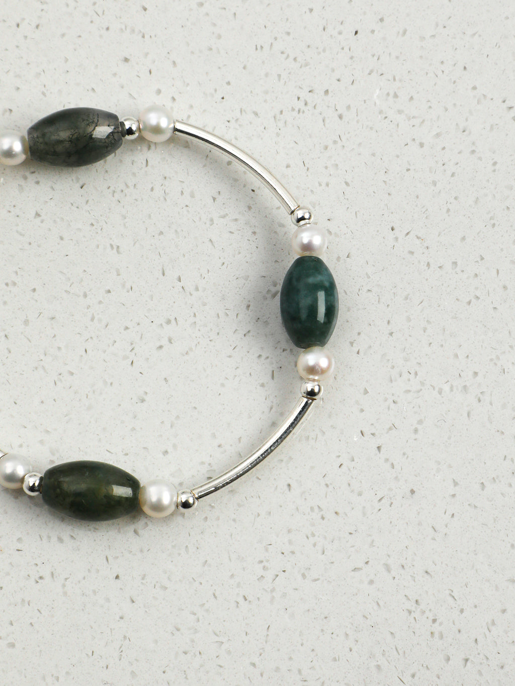 SENLORE Green Crystal Silver Ring Bracelet – Lifestyle Shot