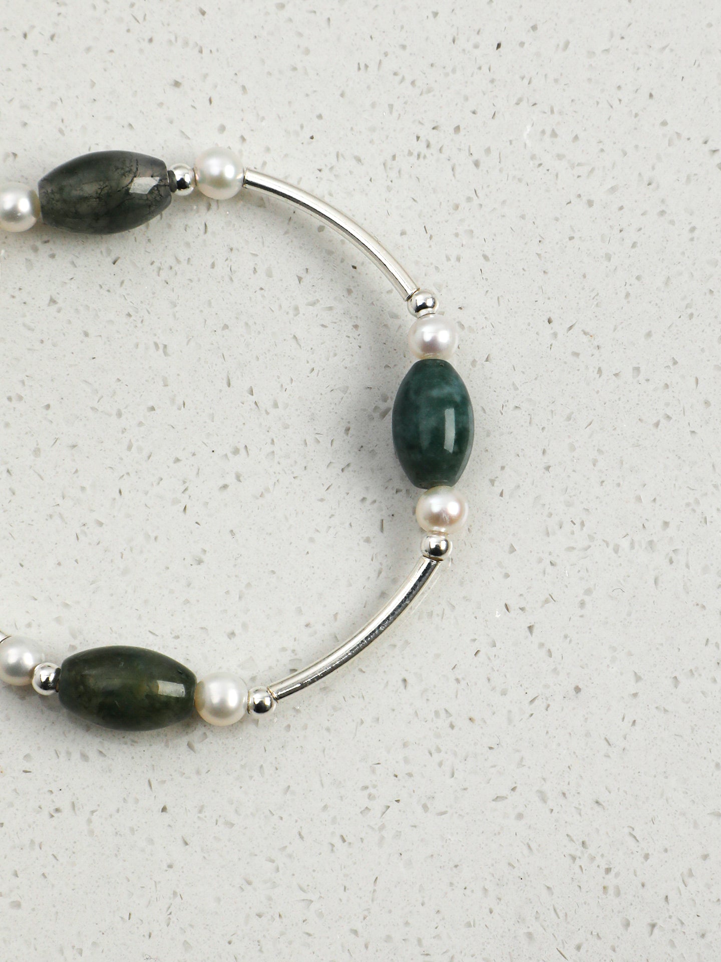 SENLORE Green Crystal Silver Ring Bracelet – Lifestyle Shot