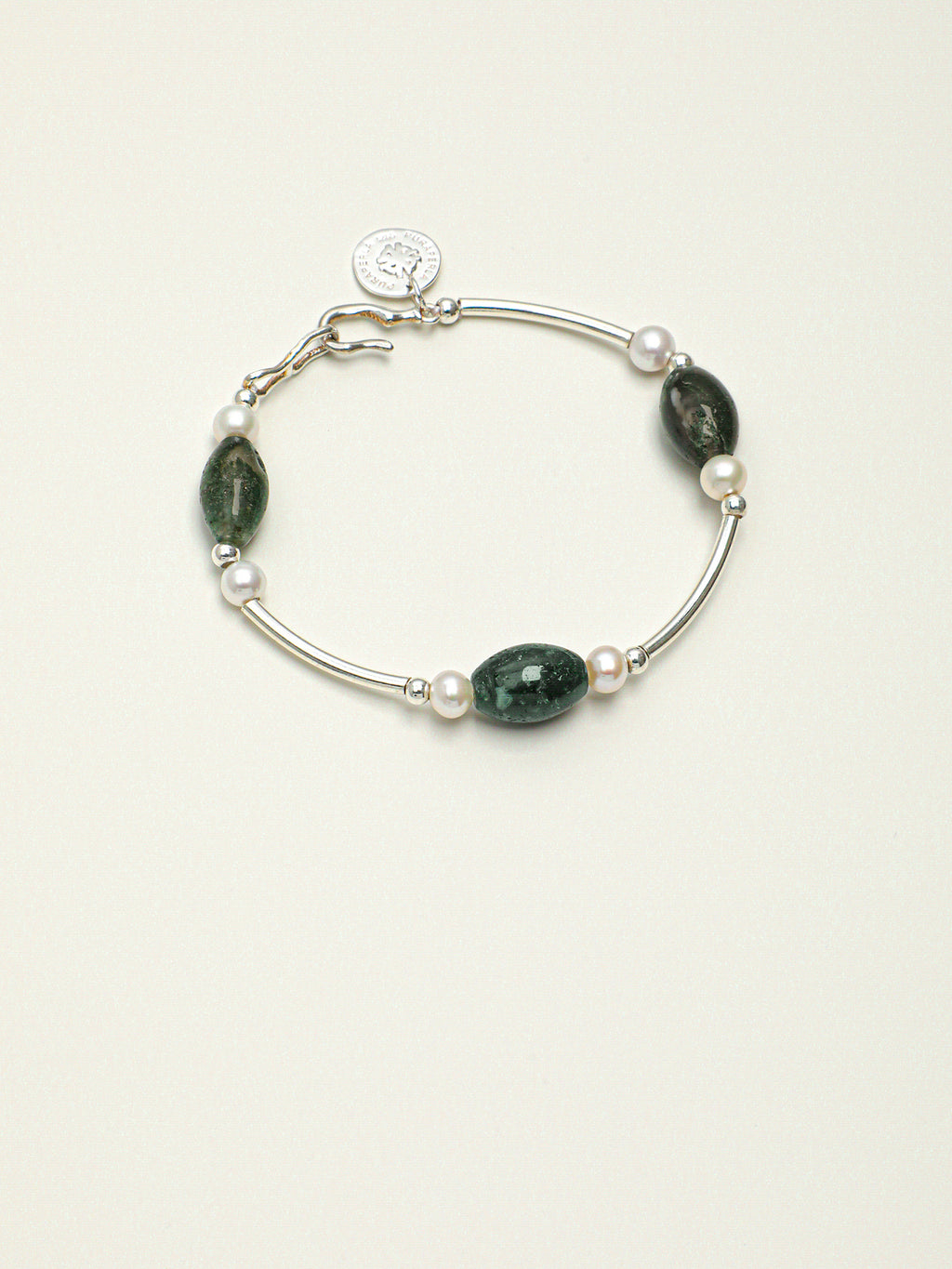 SENLORE Green Crystal Silver Ring Bracelet – Lifestyle Shot