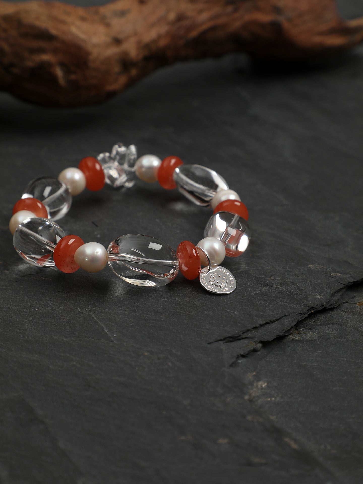 SENLORE Clear Quartz South Red Agate Bracelet – Detail Close-up
