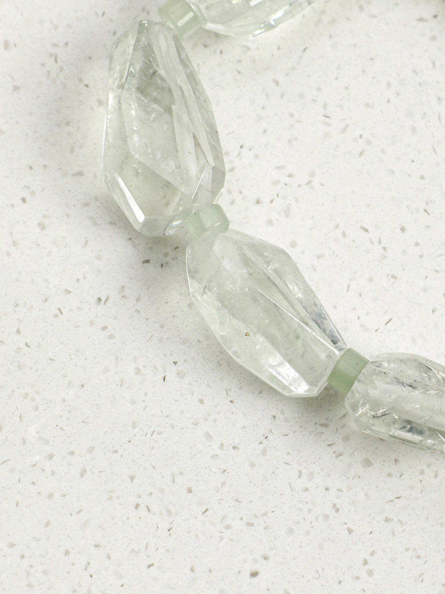 SENLORE Green Crystal Pearl Bracelet – Lifestyle Shot