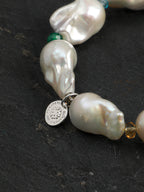 SENLORE Baroque Baroque Pearl Bracelet – Lifestyle Shot