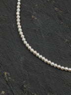 SENLORE Green Crystal Pearl Necklace – Lifestyle Shot