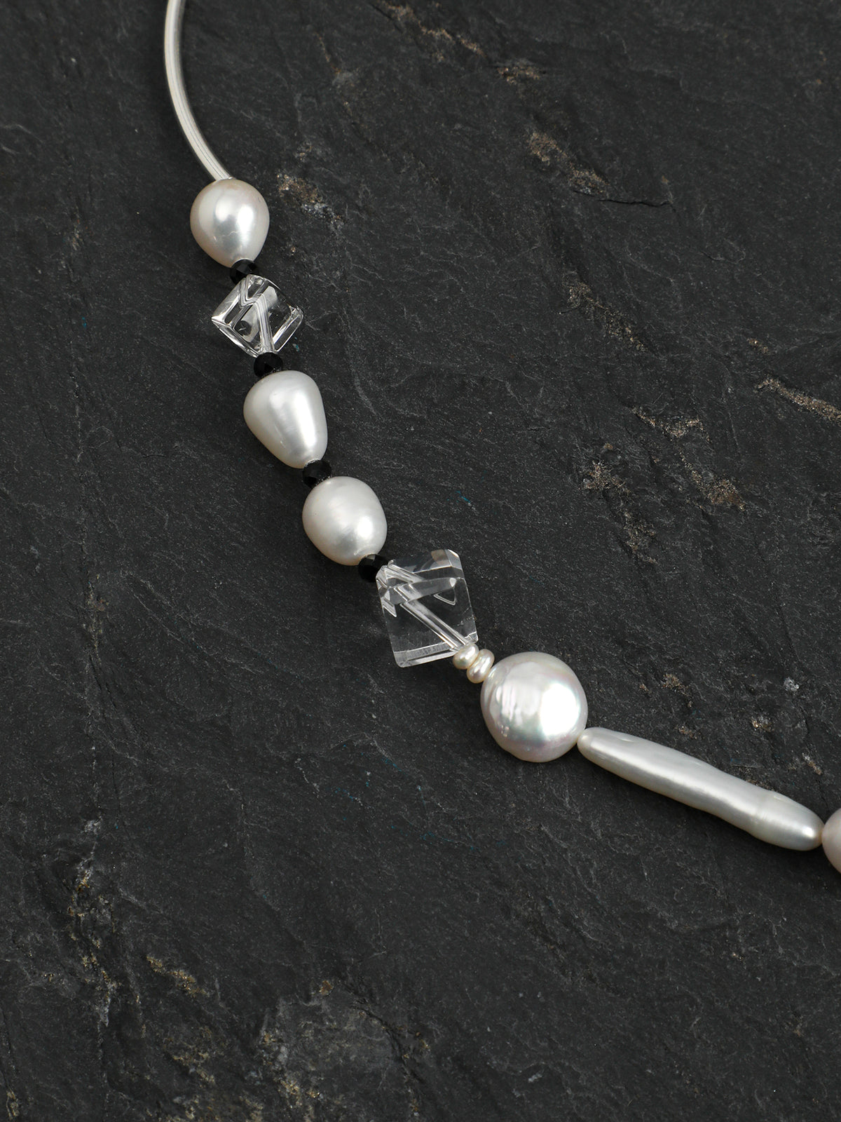SENLORE Sugar Cube Clear Quartz Pearl Necklace – Lifestyle Shot