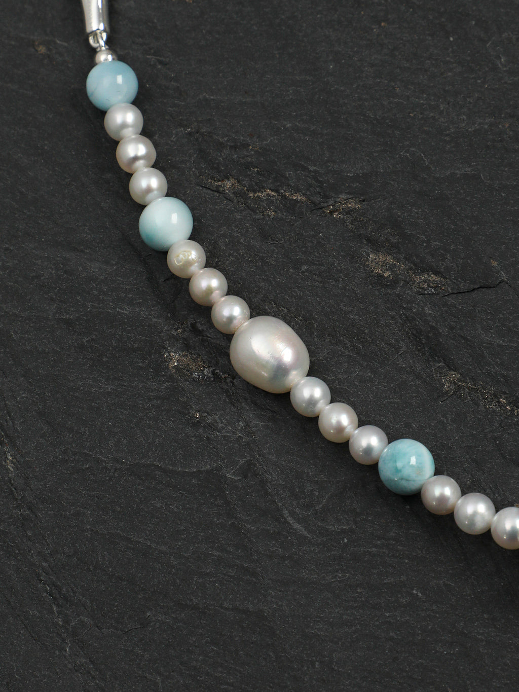 SENLORE Sky Blue Pearl Necklace – Side View