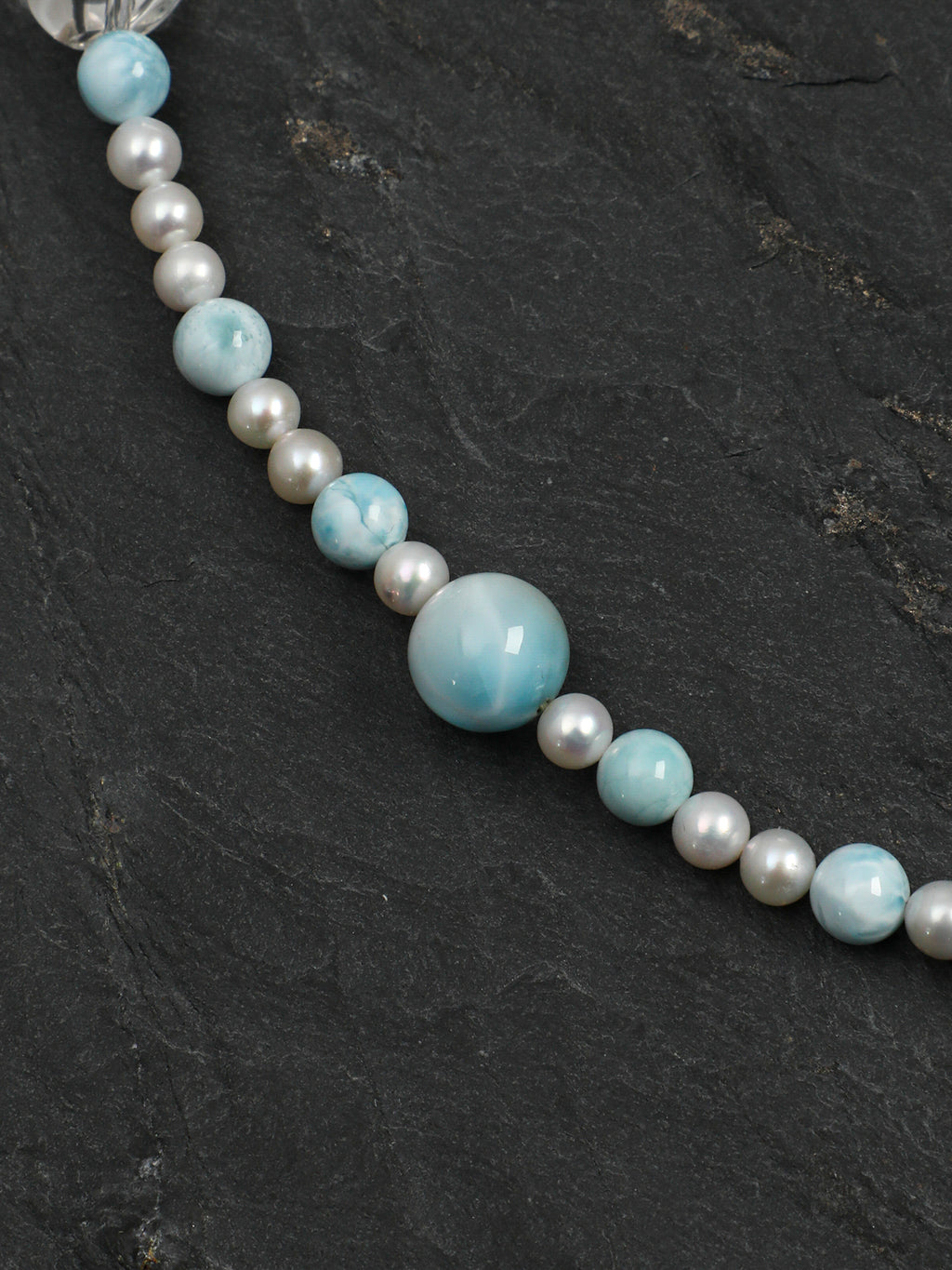SENLORE Sky Blue Pearl Necklace – Lifestyle Shot