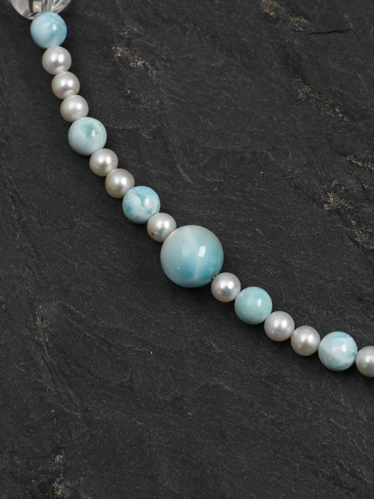 SENLORE Sky Blue Pearl Necklace – Lifestyle Shot