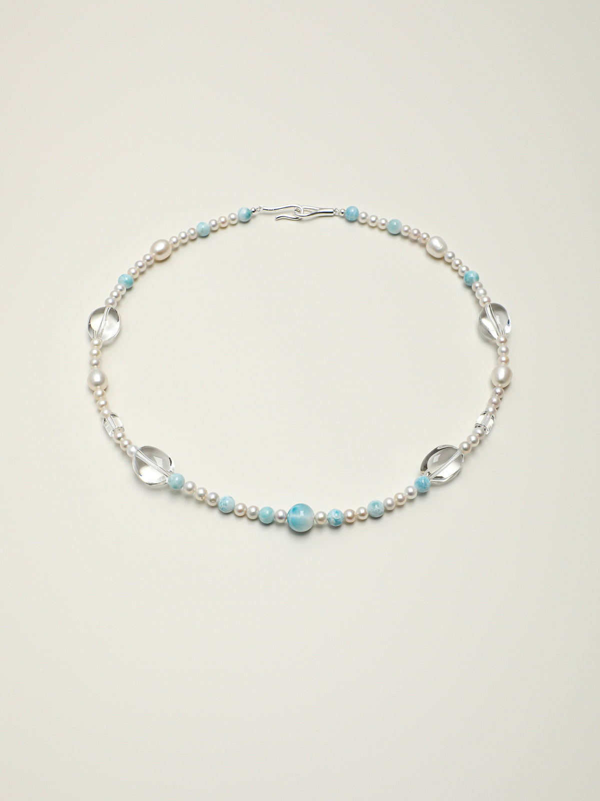 SENLORE Sky Blue Pearl Necklace – Lifestyle Shot