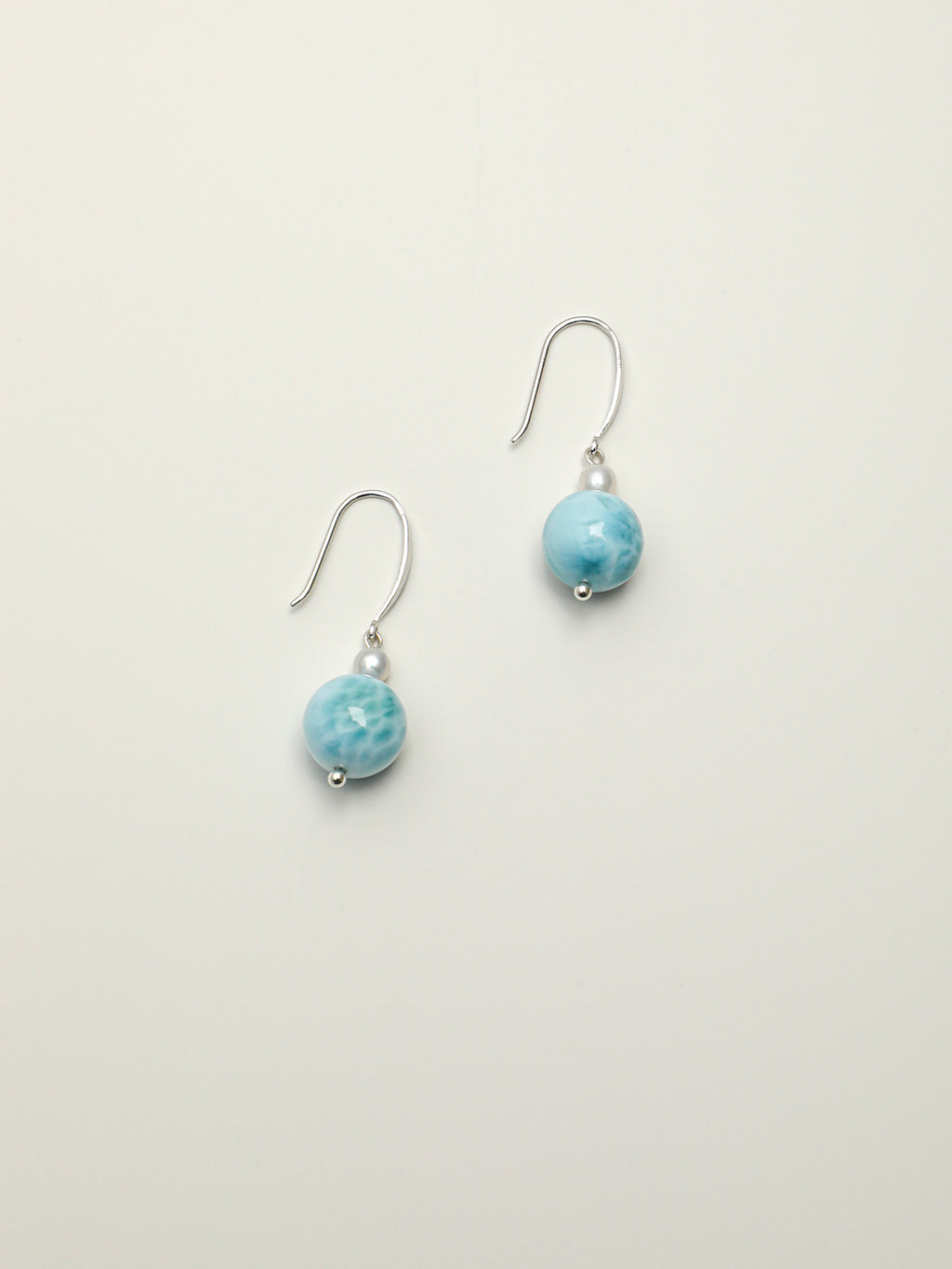 SENLORE Larimar Pearl Earrings – Detail Close-up