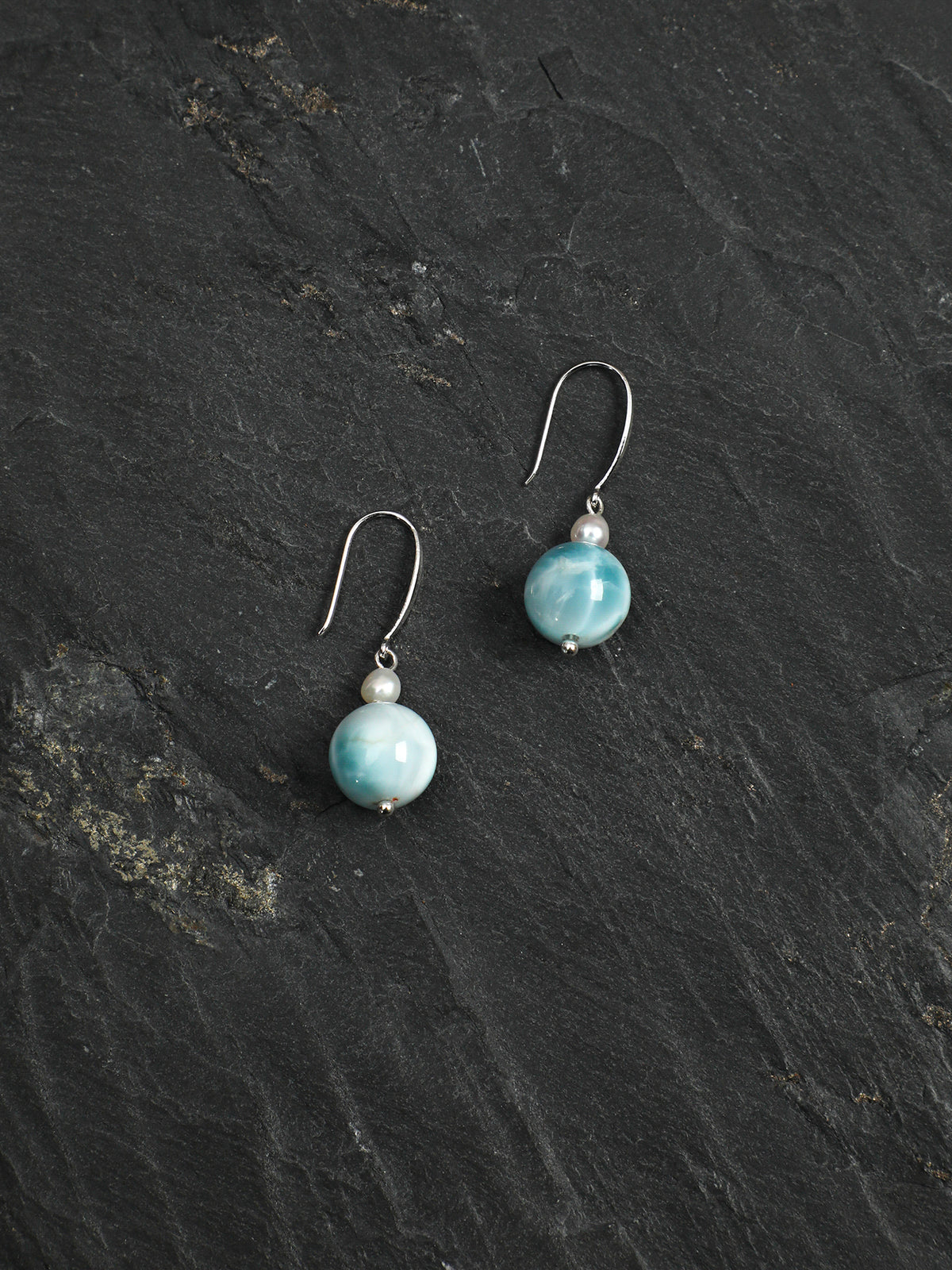 SENLORE Larimar Pearl Earrings – Lifestyle Shot