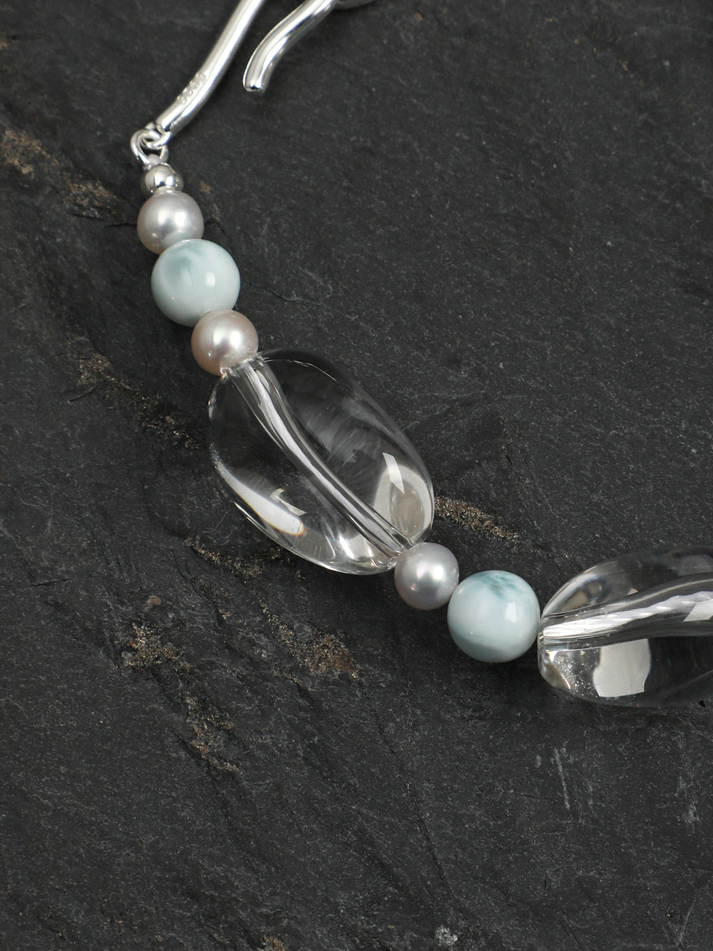 SENLORE Clear Quartz Larimar Bracelet – Lifestyle Shot