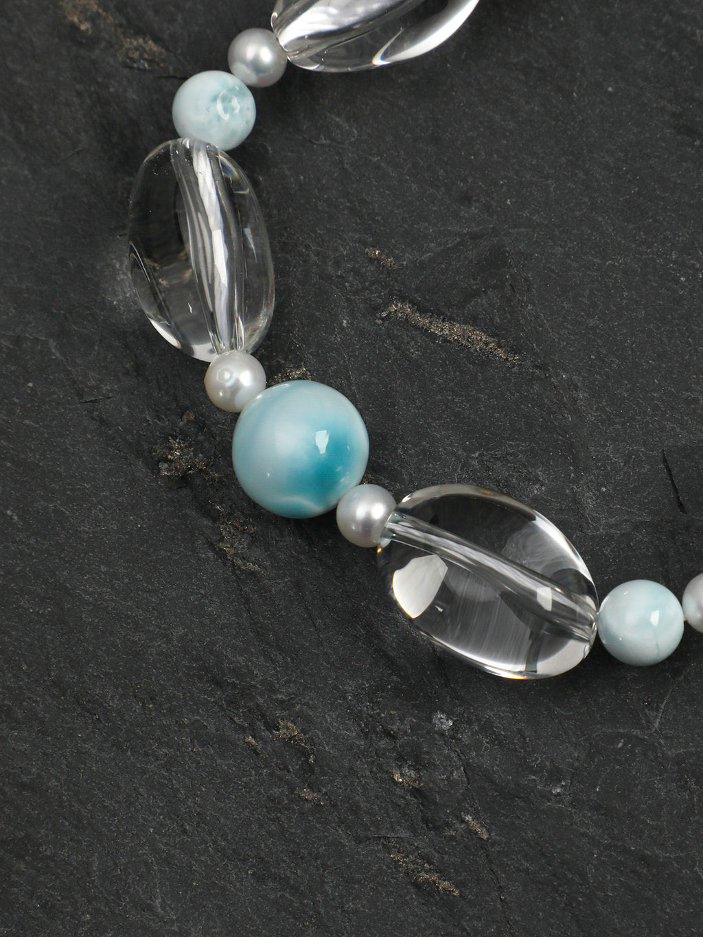 SENLORE Clear Quartz Larimar Bracelet – Lifestyle Shot