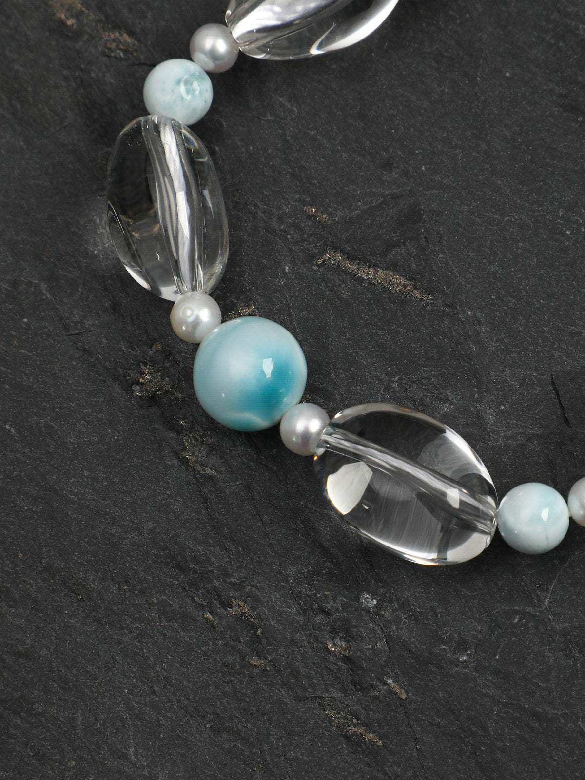 SENLORE Clear Quartz Larimar Bracelet – Lifestyle Shot