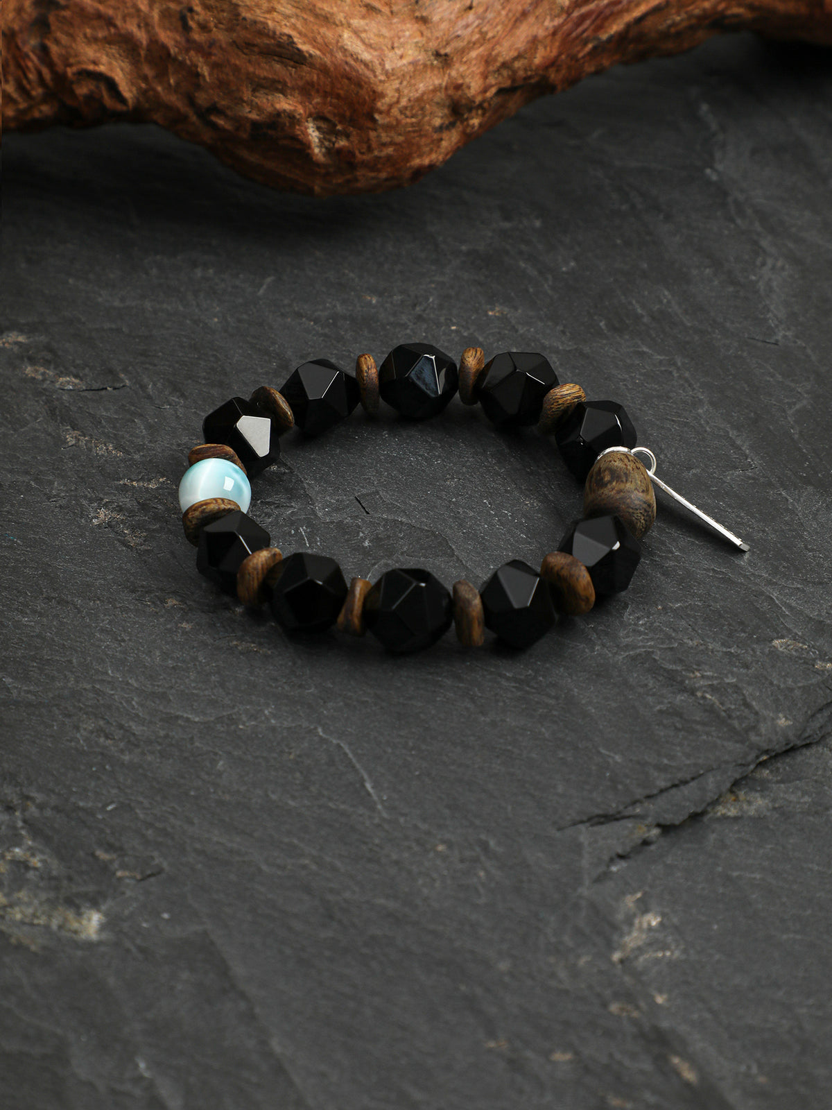 SENLORE Black Onyx Larimar Bracelet – Lifestyle Shot