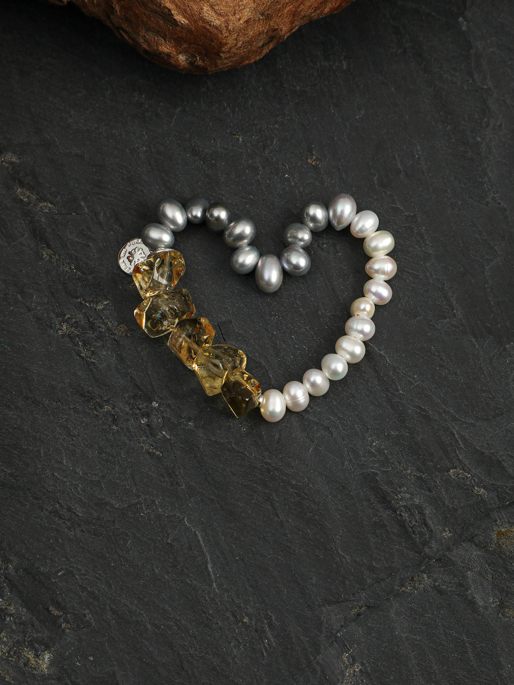 SENLORE Citrine Pearl Bracelet – Lifestyle Shot