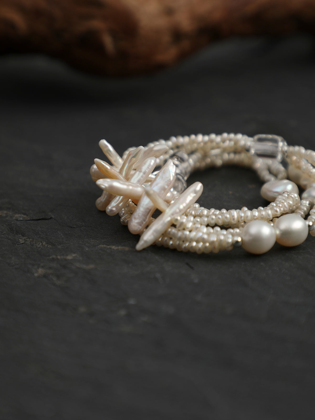 SENLORE Silver Bar Pearl Crystal Necklace – Front View