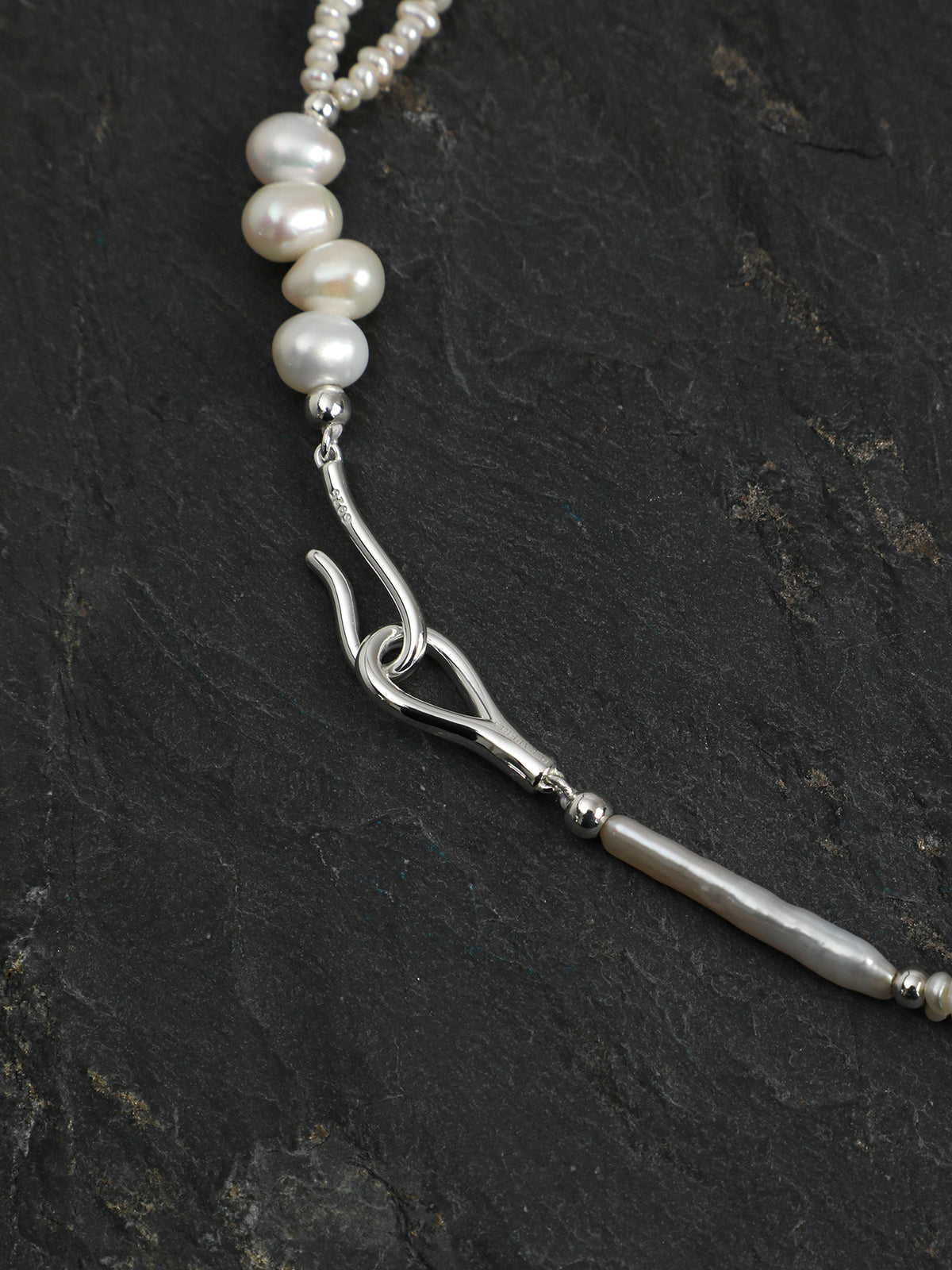 SENLORE Silver Bar Pearl Crystal Necklace – Lifestyle Shot