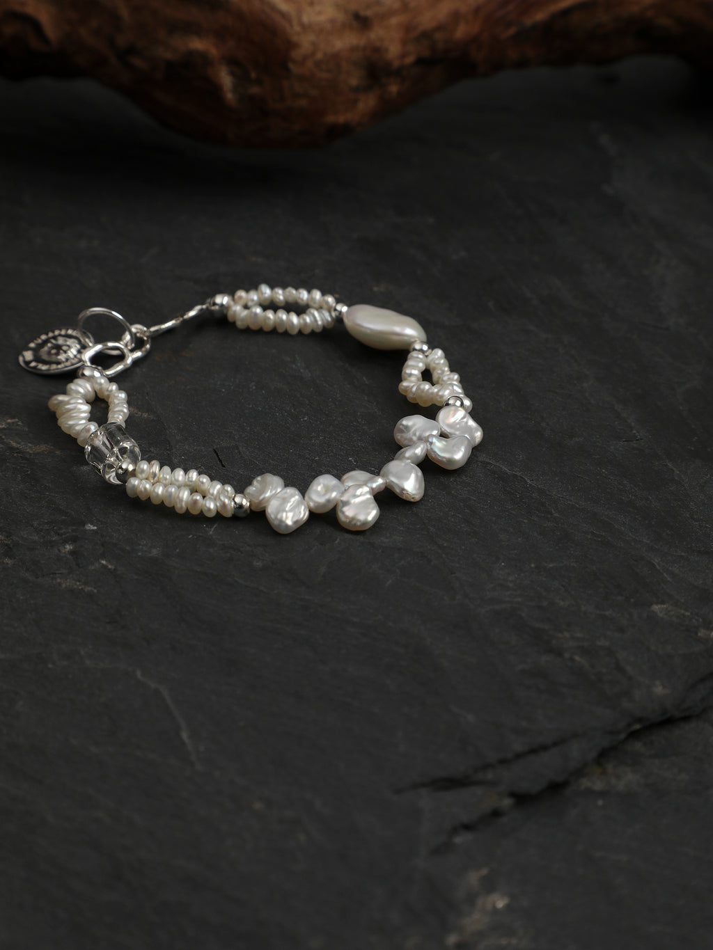 SENLORE Petal Baroque Pearl Bracelet – Front View