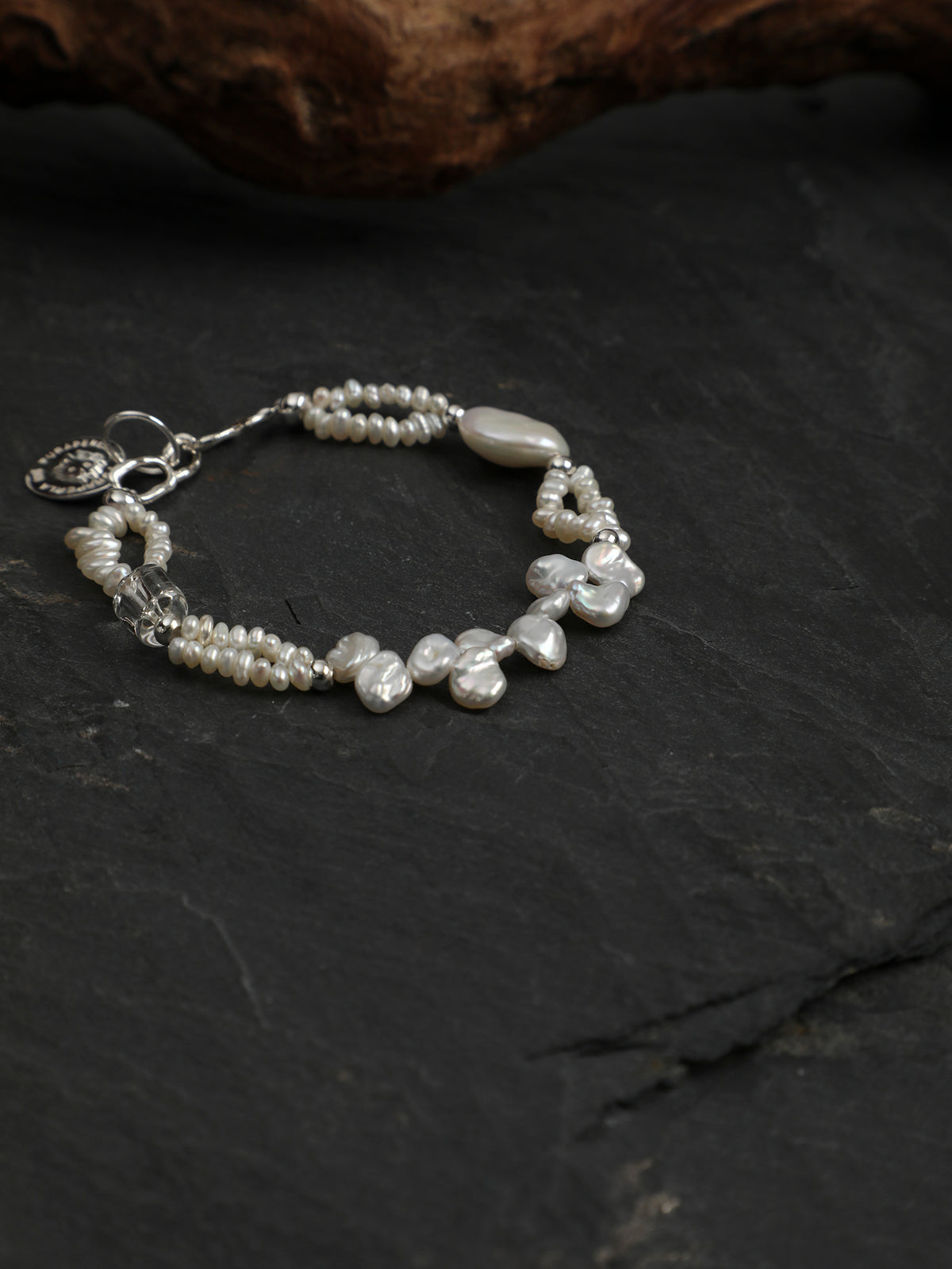 SENLORE Petal Baroque Pearl Bracelet – Front View