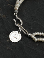 SENLORE Petal Baroque Pearl Bracelet – Lifestyle Shot