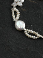 SENLORE Petal Baroque Pearl Bracelet – Lifestyle Shot