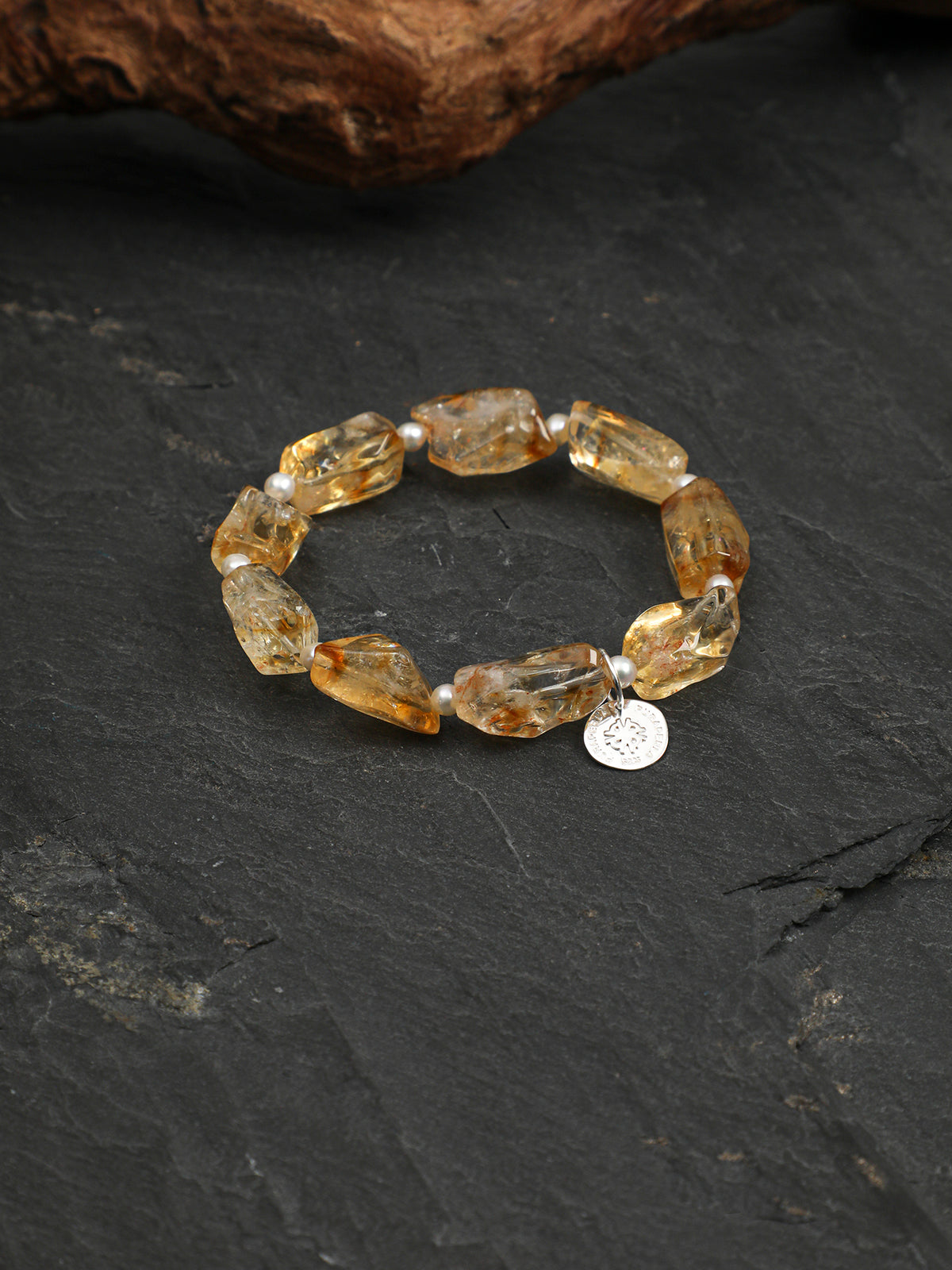 SENLORE Brazilian Citrine Pearl Bracelet – Lifestyle Shot