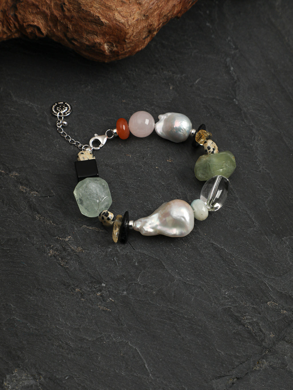 SENLORE Green Forest Crystal Pearl Bracelet – Side View
