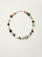 SENLORE Colorful Natural Baroque Crystal Necklace – Detail Close-up