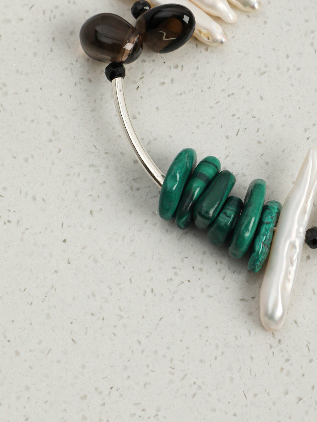 SENLORE Malachite Smoky Quartz Pearl Bracelet – Lifestyle Shot