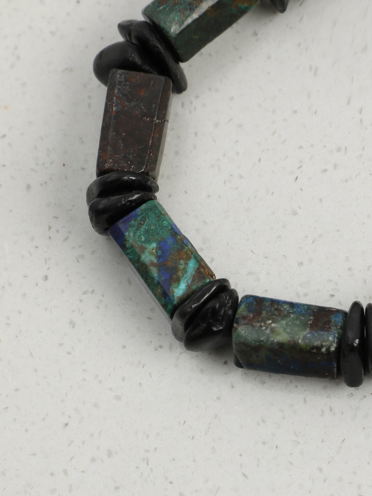 SENLORE Blue Copper Ore Pearl Bracelet – Lifestyle Shot