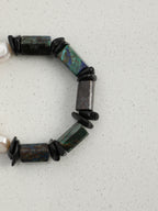 SENLORE Blue Copper Ore Pearl Bracelet – Lifestyle Shot