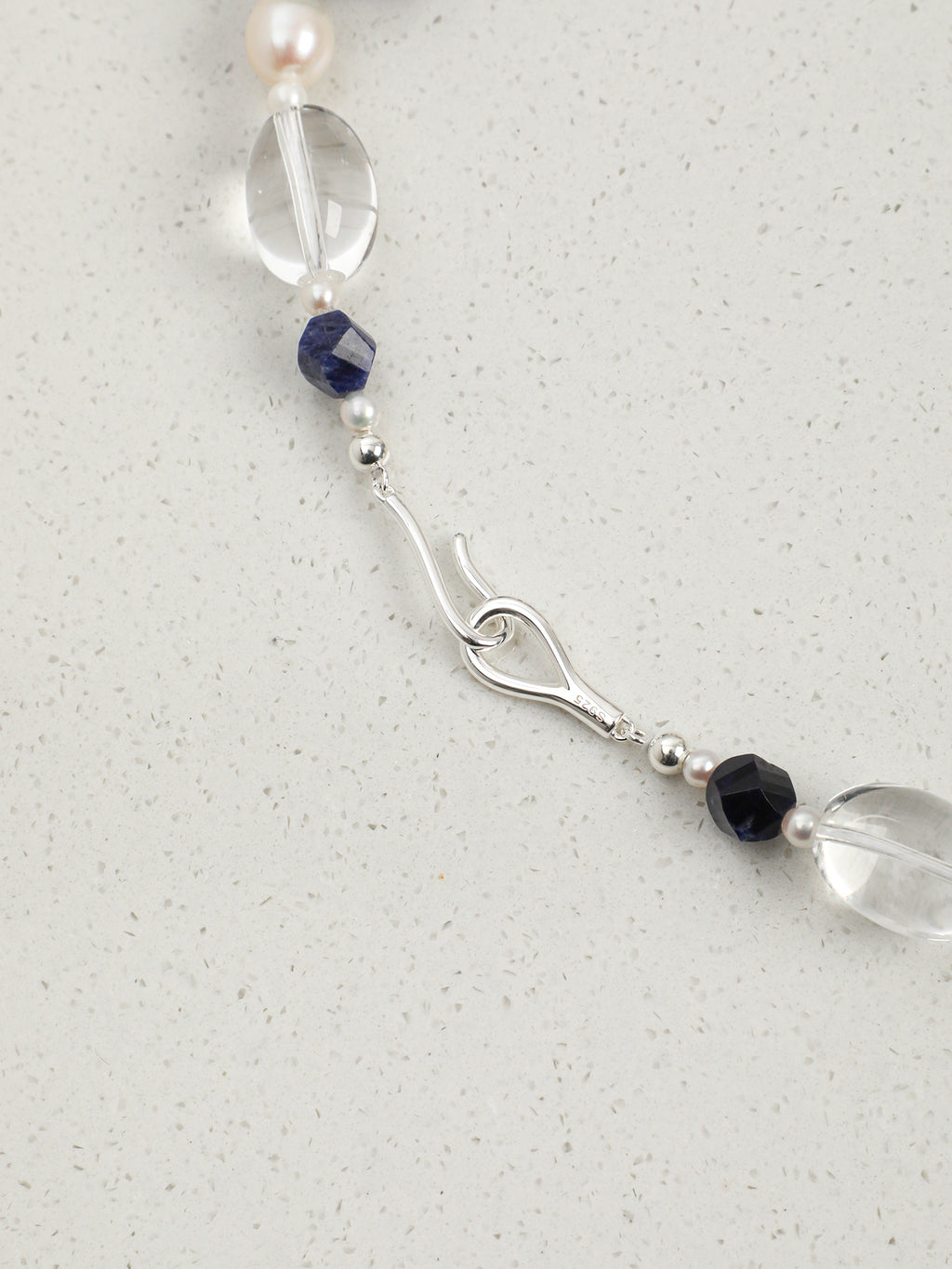SENLORE Lapis Lazuli Crystal Freeform Necklace – Lifestyle Shot
