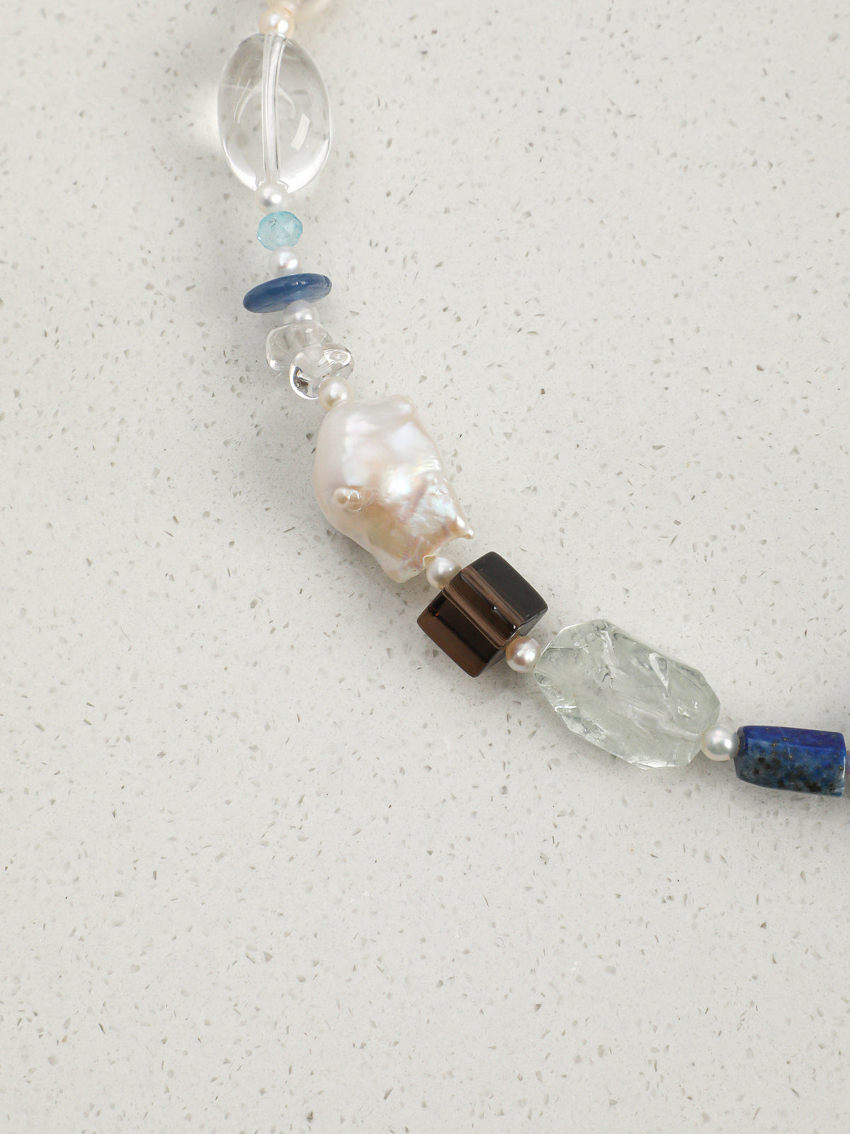 SENLORE Lapis Lazuli Crystal Freeform Necklace – Lifestyle Shot