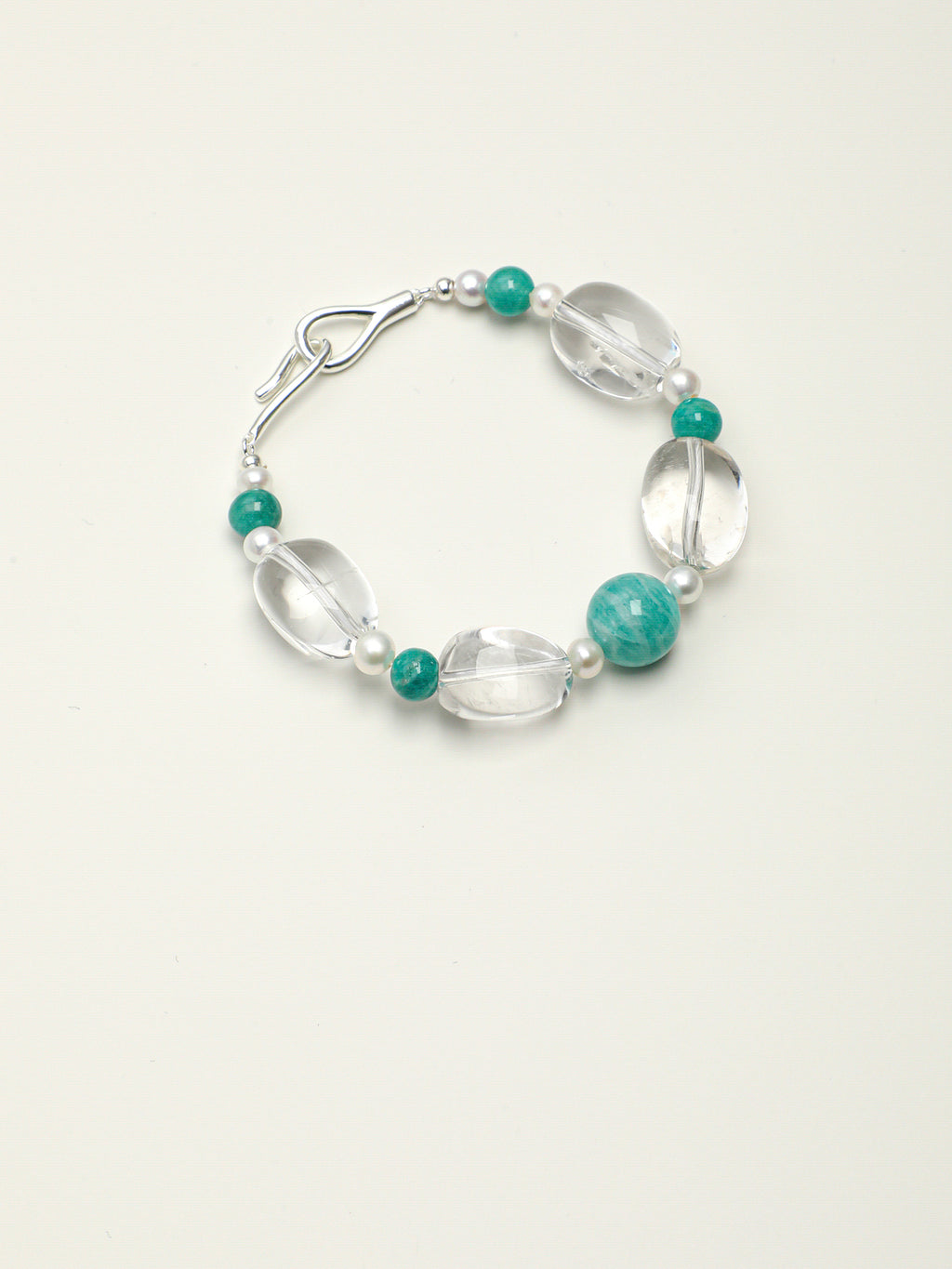 SENLORE Fresh Blue Crystal Bracelet – Front View