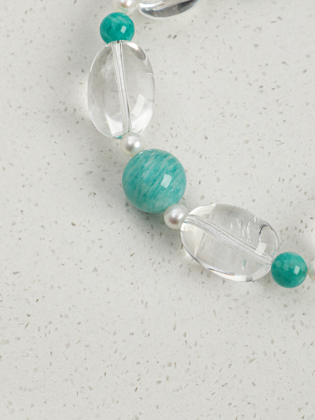 SENLORE Fresh Blue Crystal Bracelet – Lifestyle Shot