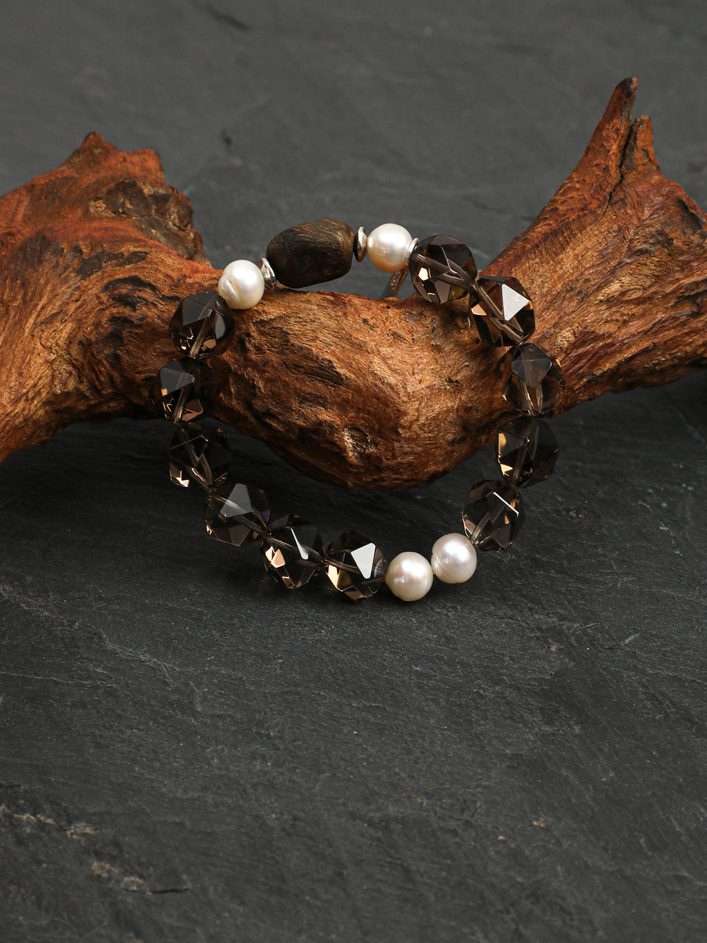 SENLORE Forest Wood Crystal Bracelet – Lifestyle Shot