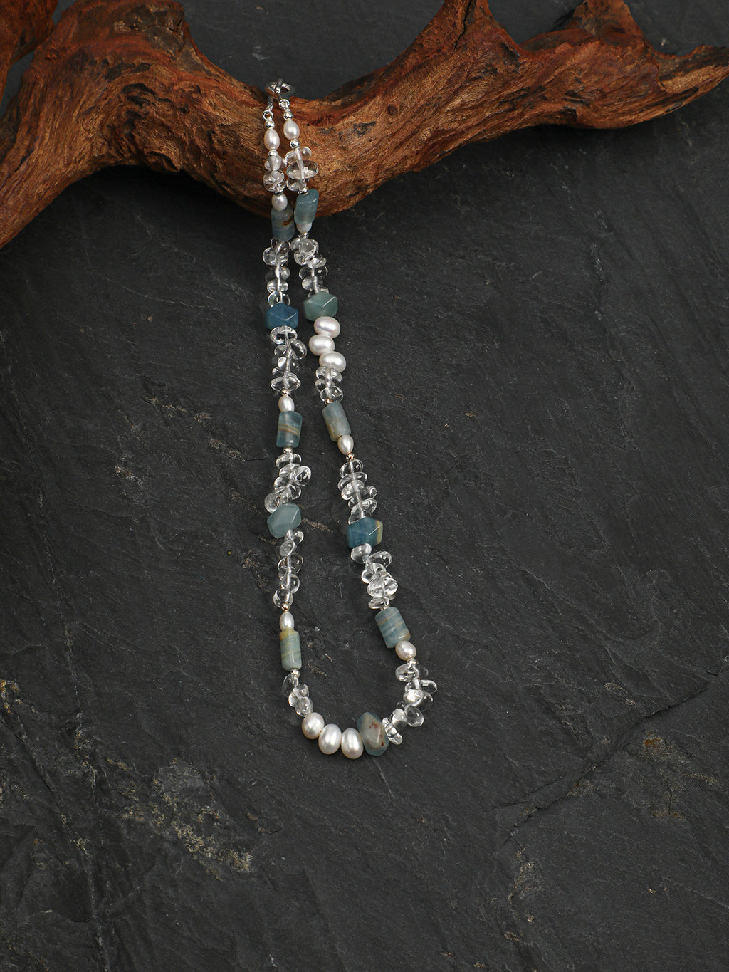 SENLORE Lusterless Aurora Pearl Necklace – Detail Close-up