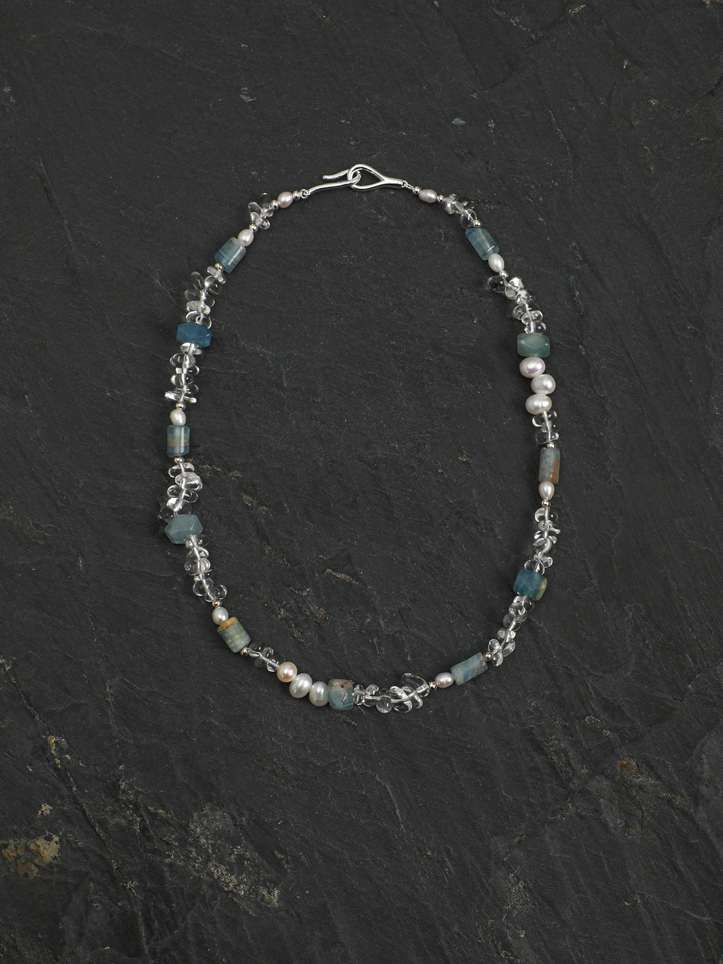 SENLORE Lusterless Aurora Pearl Necklace – Side View