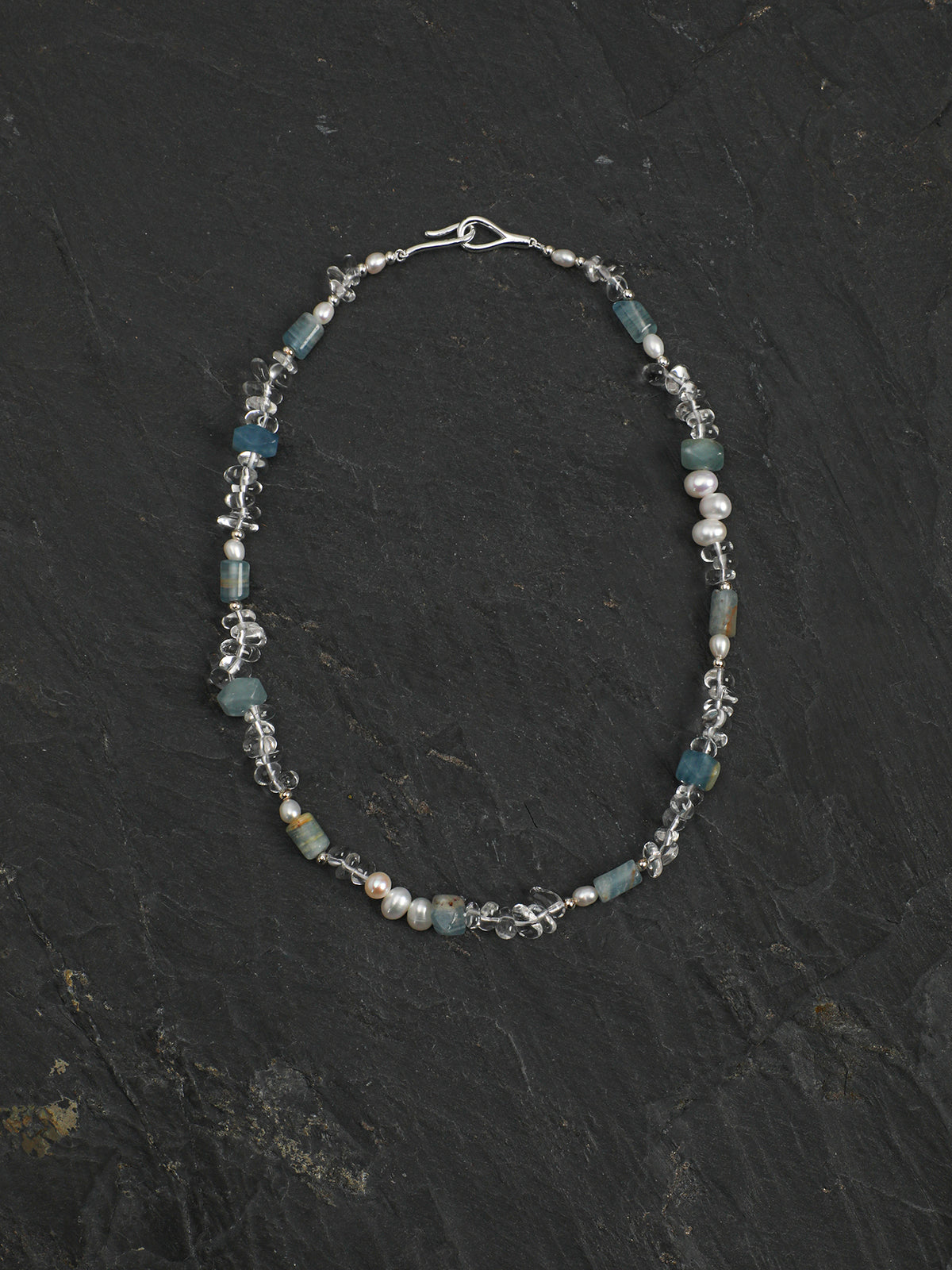 SENLORE Lusterless Aurora Pearl Necklace – Side View