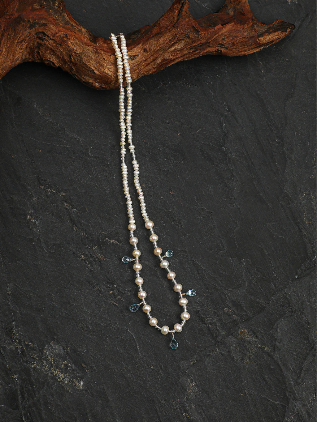 SENLORE Blue Love Crystal Pearl Necklace – Lifestyle Shot