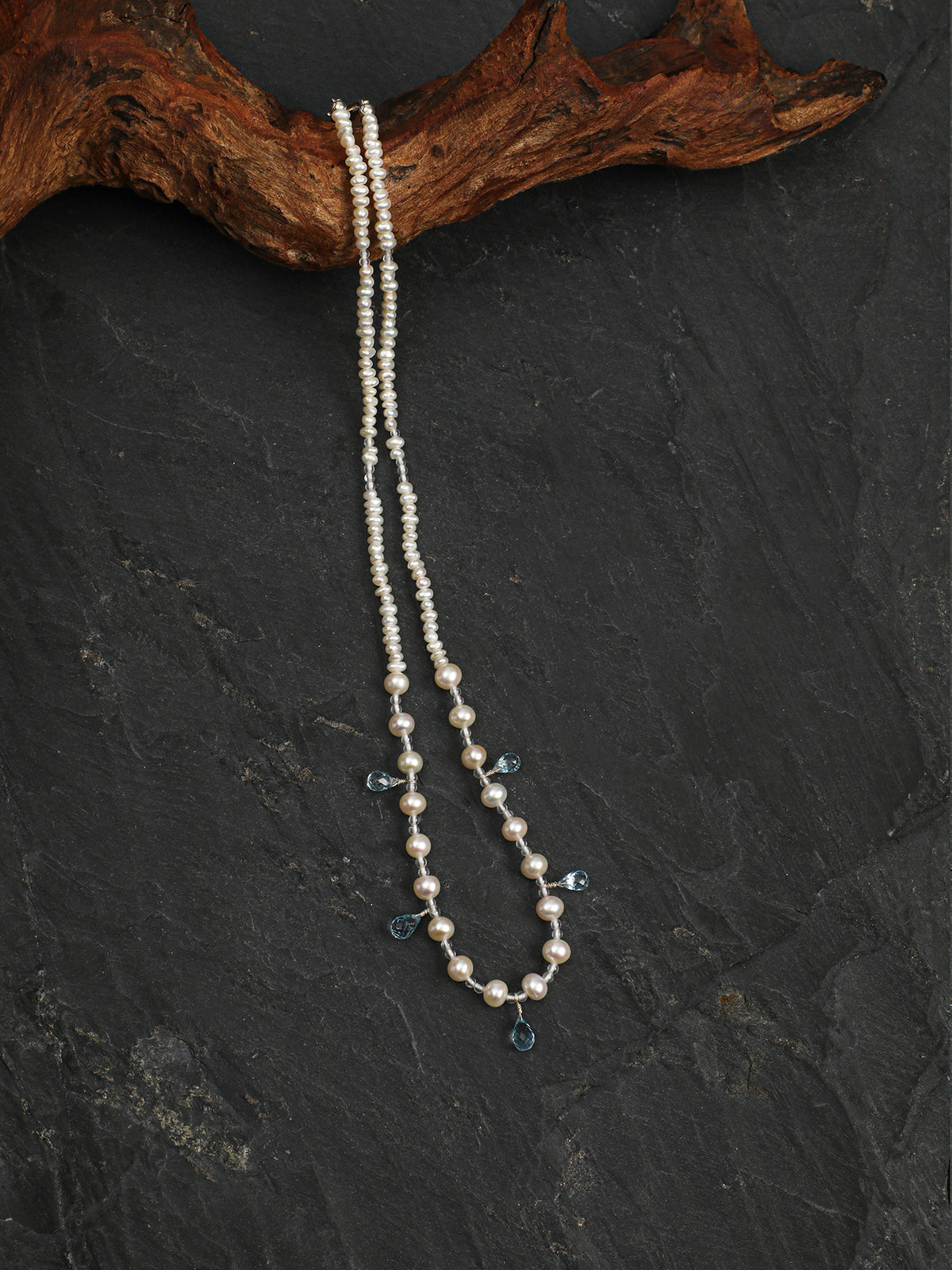 SENLORE Blue Love Crystal Pearl Necklace – Lifestyle Shot