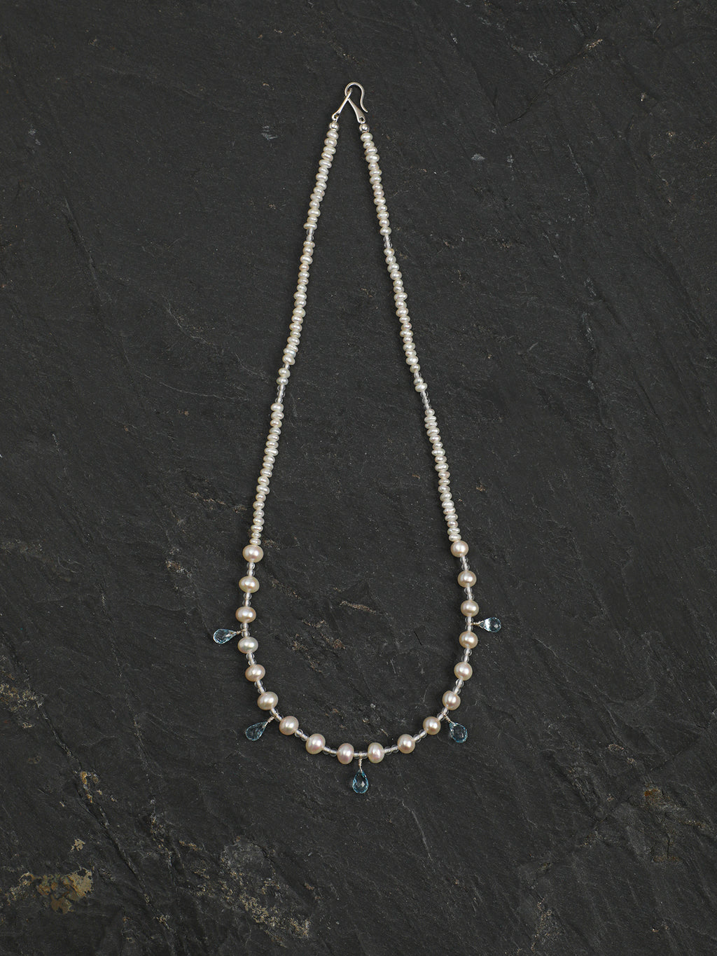 SENLORE Blue Love Crystal Pearl Necklace – Lifestyle Shot