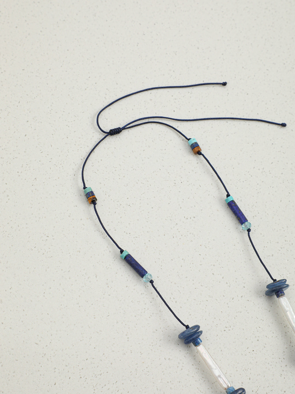 SENLORE Blue Minimalist Baroque Necklace – Lifestyle Shot