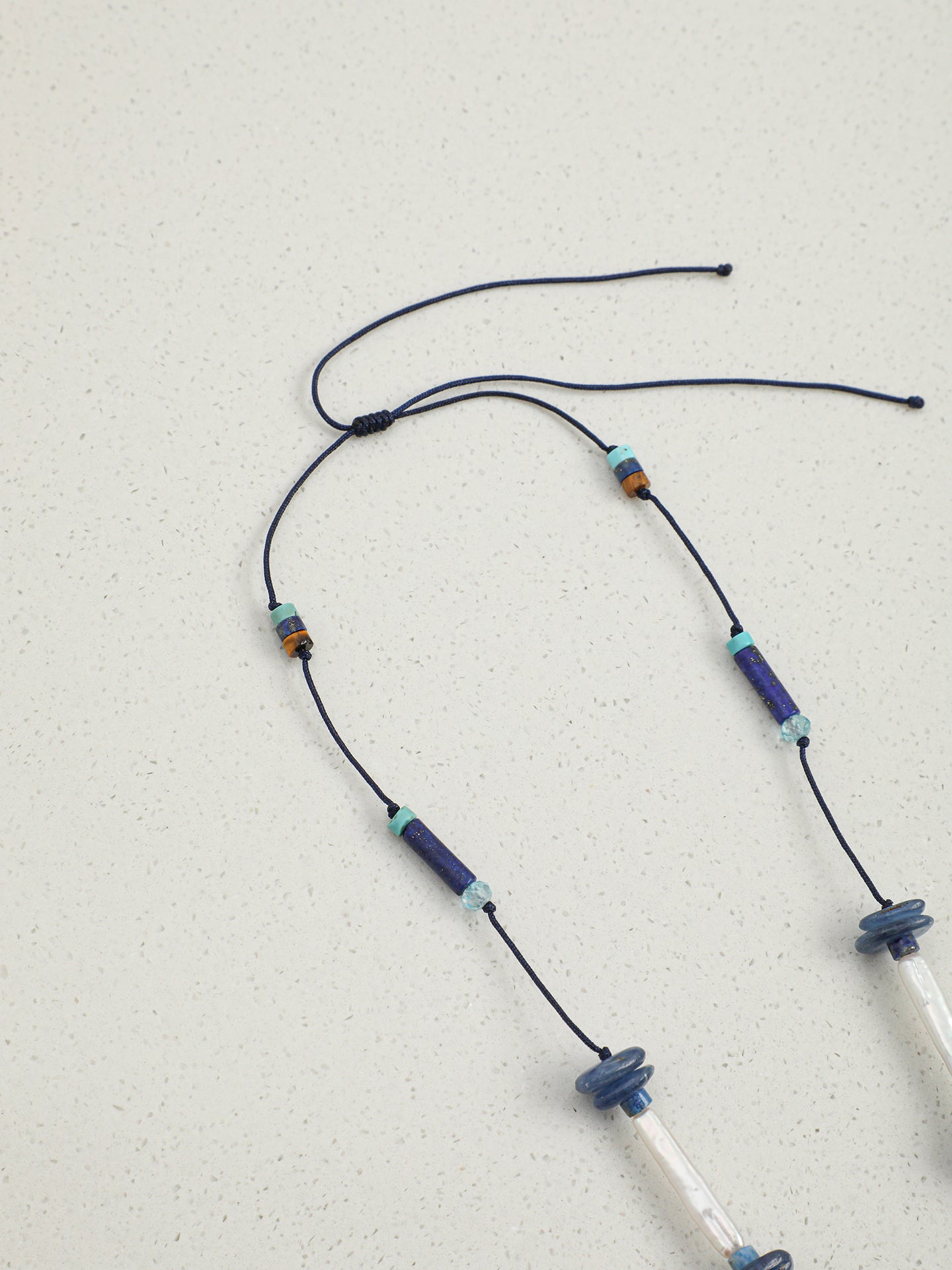 SENLORE Blue Minimalist Baroque Necklace – Lifestyle Shot
