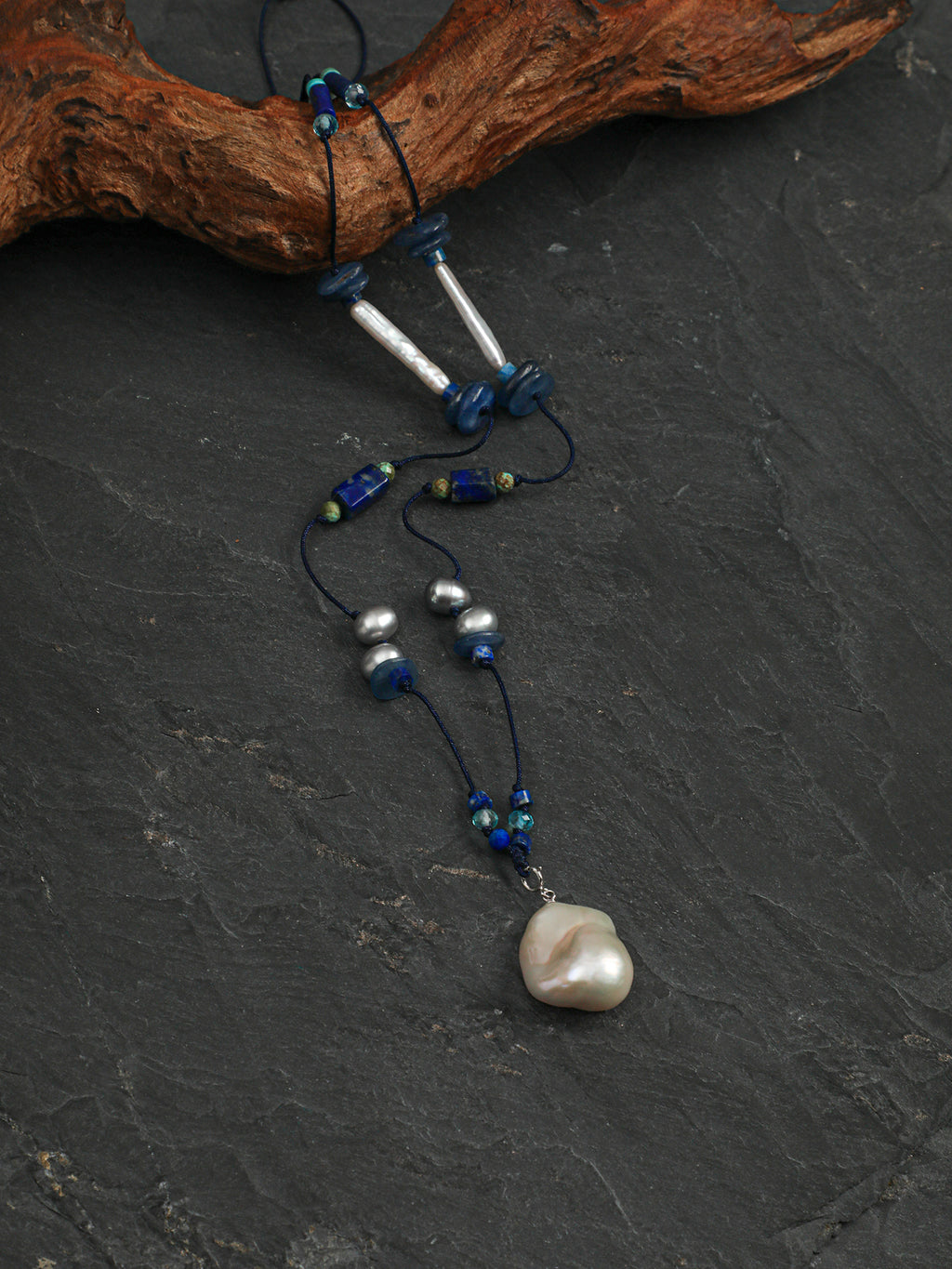 SENLORE Blue Minimalist Baroque Necklace – Lifestyle Shot