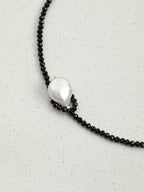 SENLORE Minimalist Black Tourmaline Baroque Necklace – Front View