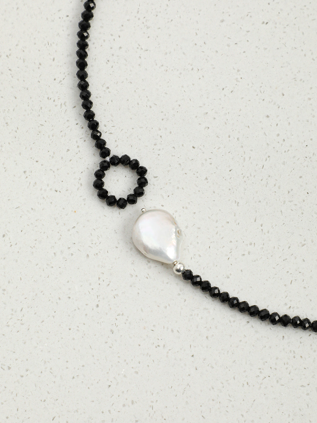 SENLORE Minimalist Black Tourmaline Baroque Necklace – Detail Close-up